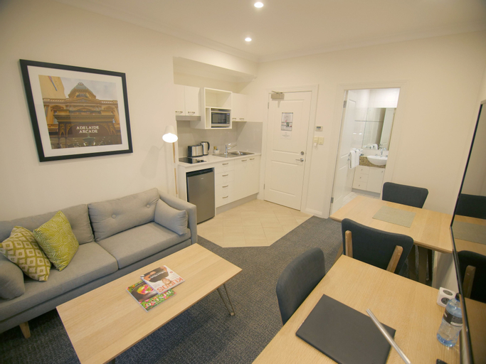Dining Room 10