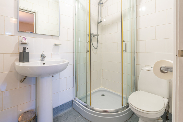 Bathroom, Bloomfield 9, Lancashire