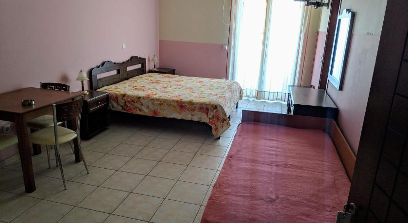 Bedroom 2, Dioni Studios & Apartments, Ionian Islands