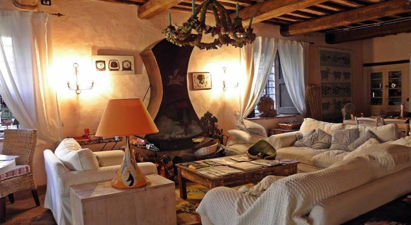 Others 4, Borgo Santa Maria, Terni