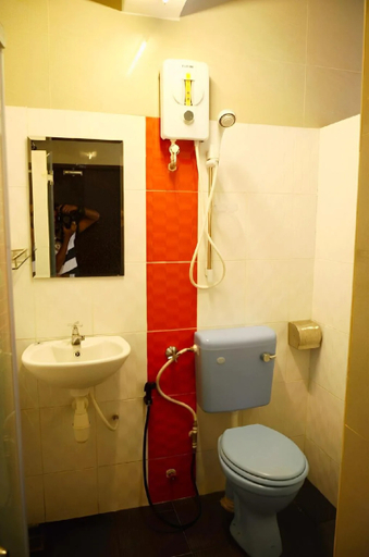 Bathroom 3, Hotel City Bukit Bintang, Kuala Lumpur