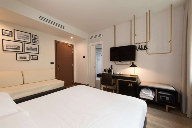 Bedroom 21