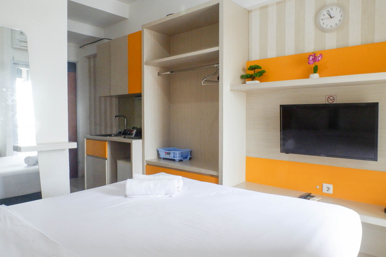 Bedroom 3, Stylish Studio Apartment at Gunawangsa Merr By Travelio, Surabaya