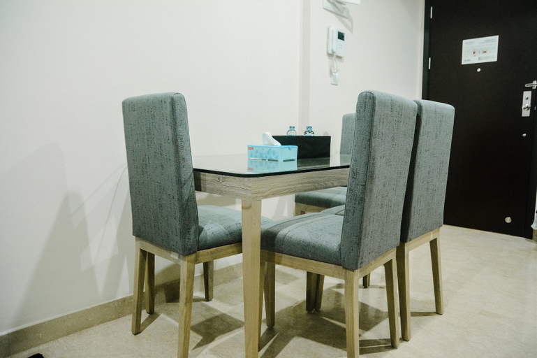 Dining Room 10