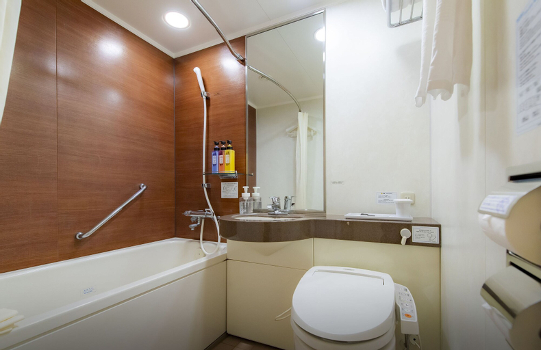 Bathroom 24