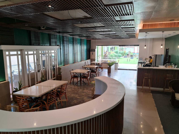 Food & Drinks 5, Holiday Spa Hotel, Cebu City