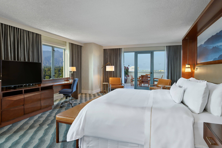 Bedroom 3, The Westin Pasadena, Los Angeles