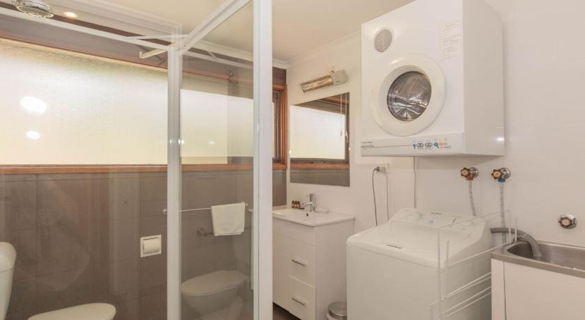 Bedroom 4, Snowy Saga 2 46 Gippsland Street, Snowy River