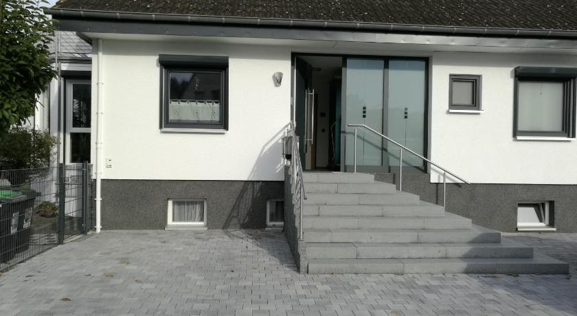 Ferienwohnung, Neunkirchen