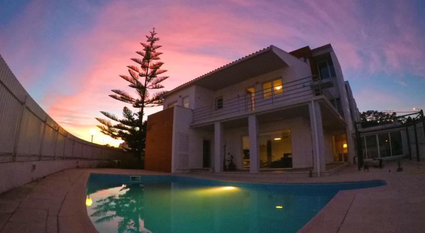Sport & Beauty 1, Faulha House,with BBQ and swimming pool, Sesimbra