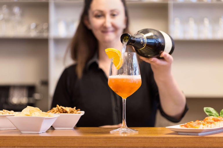 Food & Drinks 6