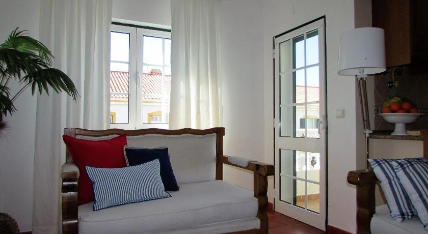 Bedroom 2, Lagoa azul guest house, Odemira