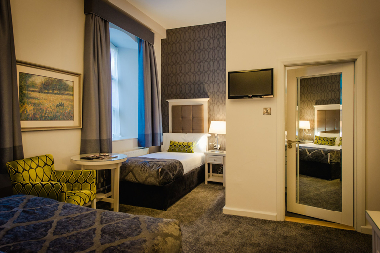 Bedroom 3, Isaac's Cork
