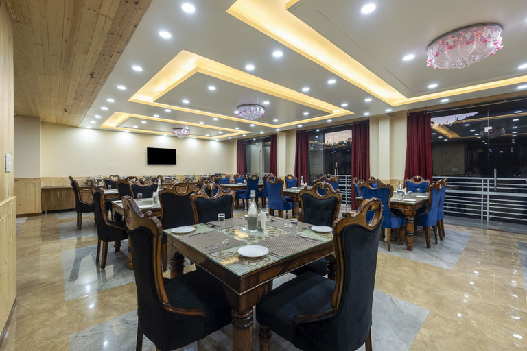 Food & Drinks 5, Sterling Shivalik Chail, Shimla