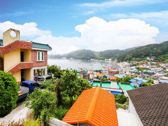 Others 3, Tongyeong Tiberias Pension, Tongyeong