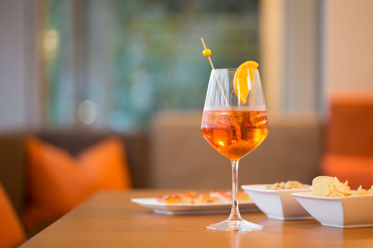 Food & Drinks 7