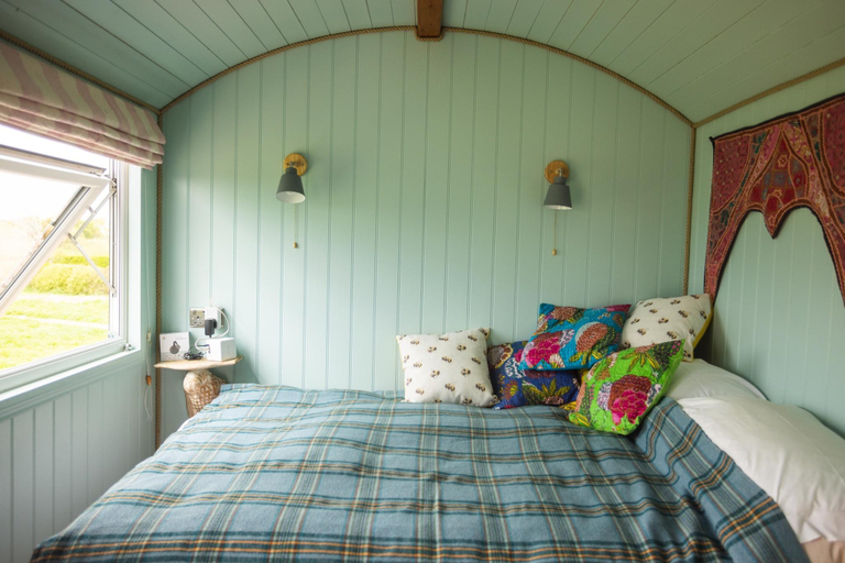 Bedroom 2, No.1 Mulsford Cottage, Wrexham