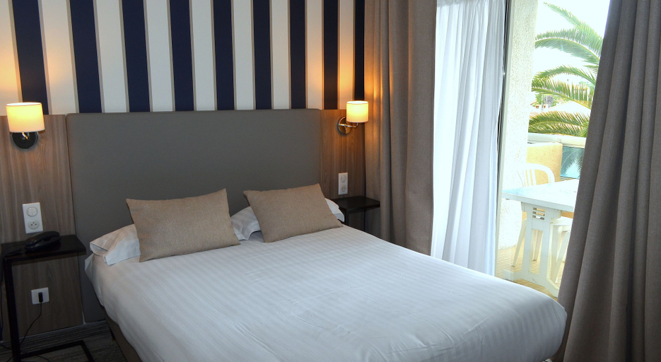 Bedroom 3, Logis Hotel et Restaurant Le Galion Canet Plage, Pyrénées-Orientales