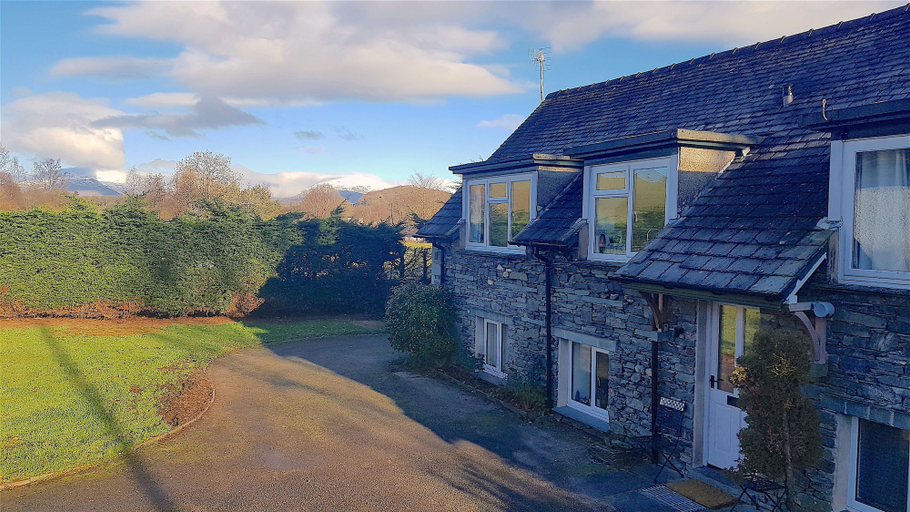 Exterior & Views, 3 Bed Barn - Sleeps up to 6 - Parking - Wifi, Cumbria