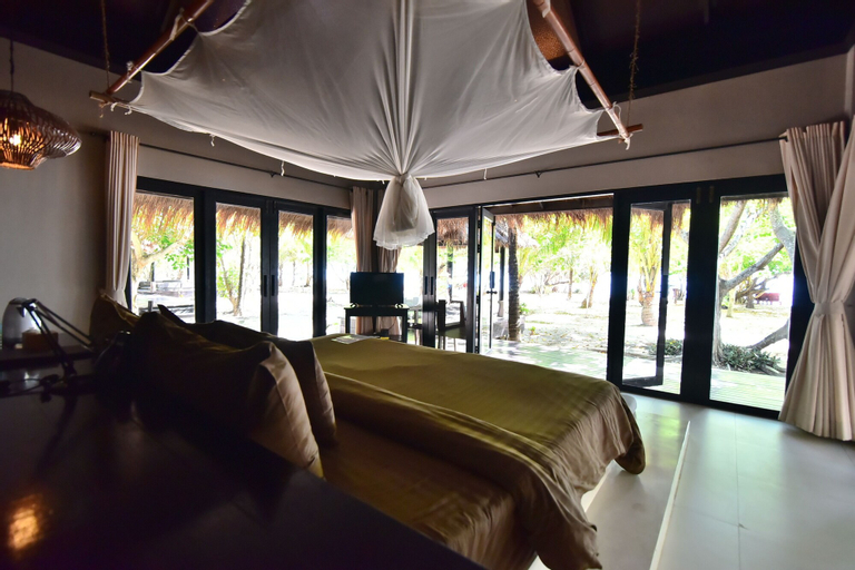 Bedroom 13