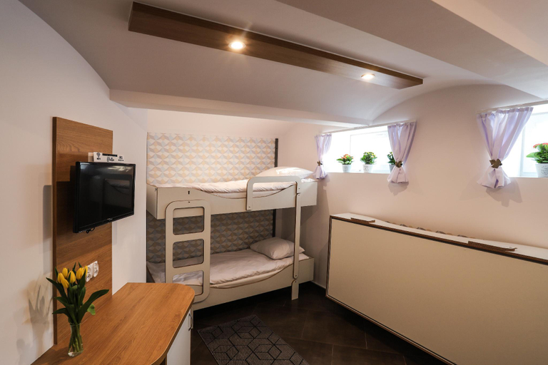 Others 5, Hostel Wieliczka, Kraków City