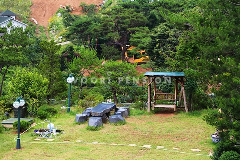 Others 2, Gapyeong Cheongpyeong White Pension, Gapyeong