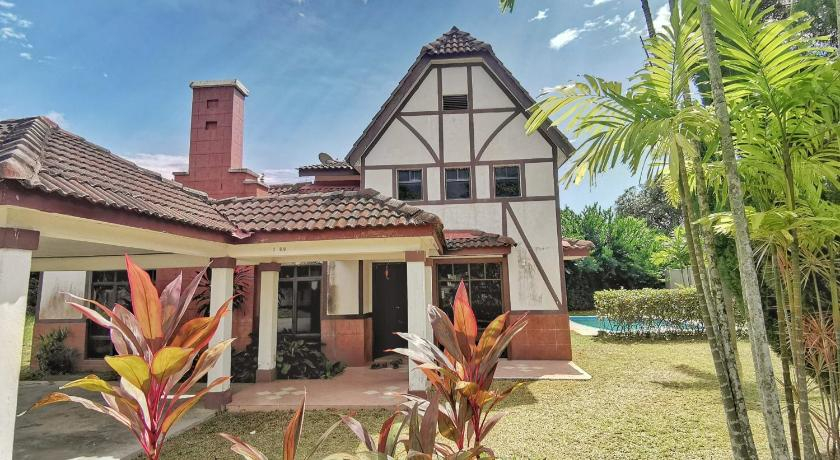 Yussy Afamosa Villa 827, 867, 1069, 1076, 1180, 1209, 1268, Alor Gajah