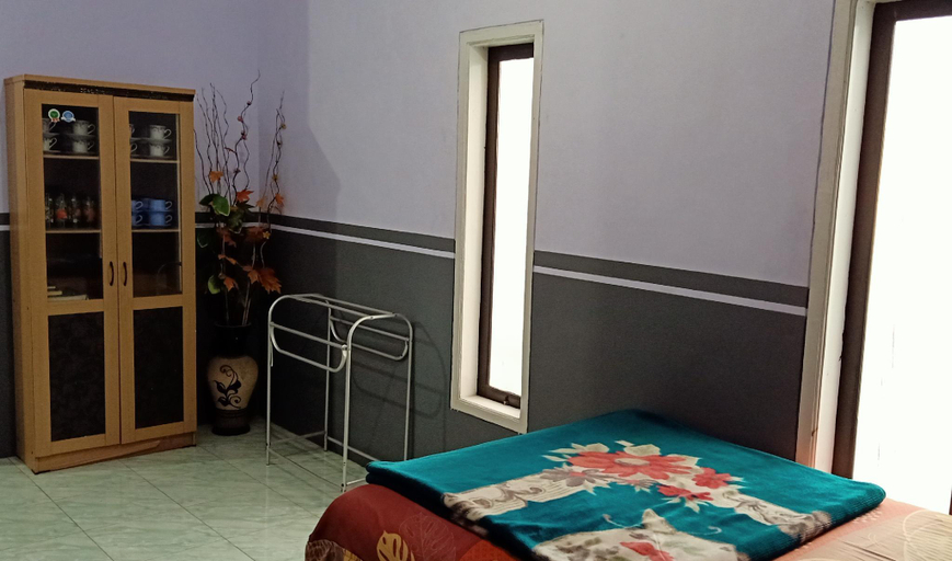 Bedroom 5, Homestay Anggun, Probolinggo