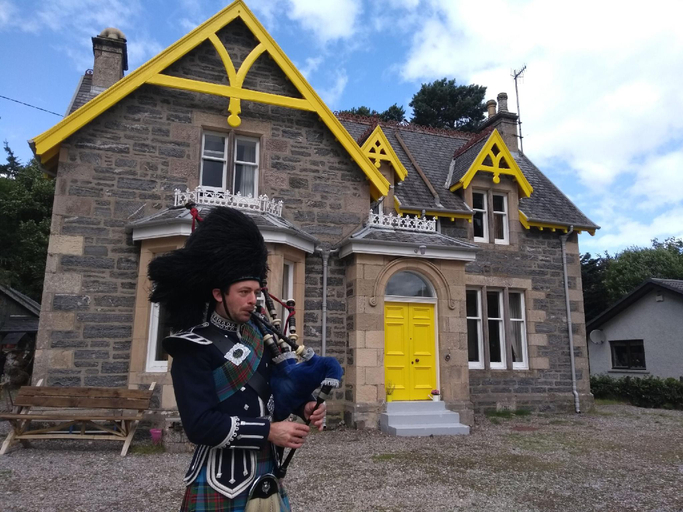 Others 2, Ardvonie House, Highland