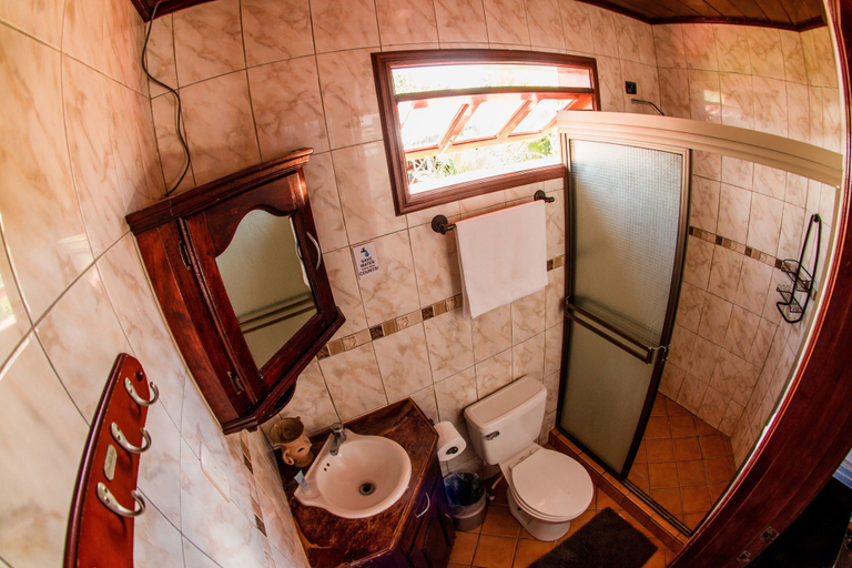 Bathroom 4, Miramar Surfcamp, Nagarote