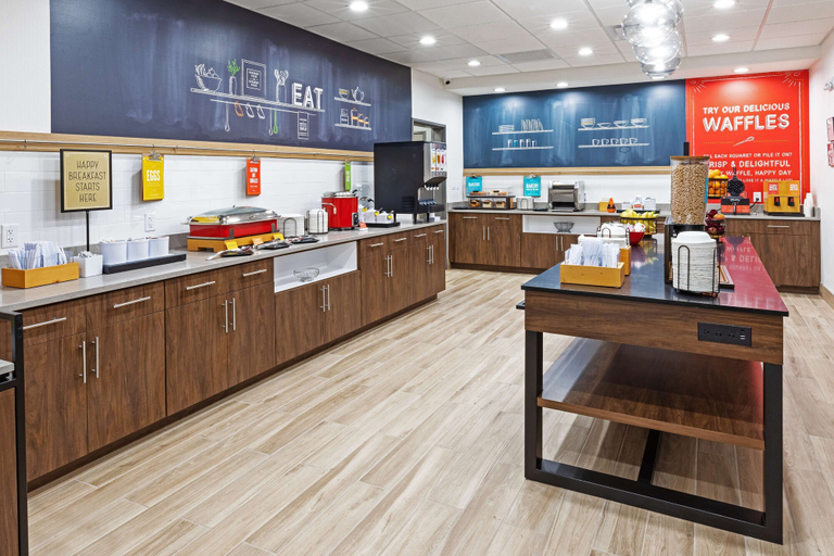 Food & Drinks 5, Hampton Inn & Suites Canyon, Randall