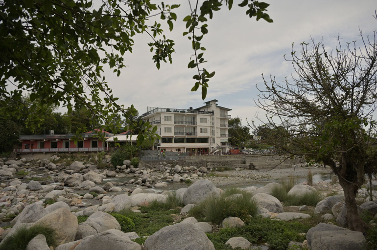 Exterior & Views 2, Hotel River Retreat, Kangra