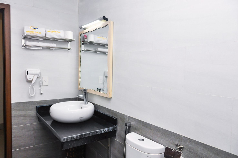 Bathroom 4, Hai Tien Plaza Hotel, Hoằng Hóa