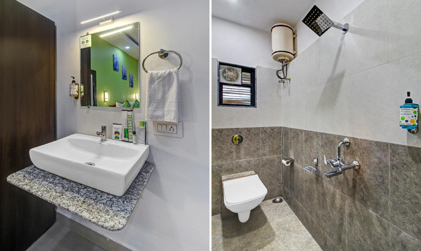 Bathroom 4, Treebo La Paradise, Satara