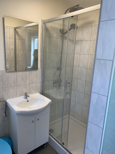 Bathroom 3, Apartments Michael- Studio Apartment mit Meerblick, Omišalj