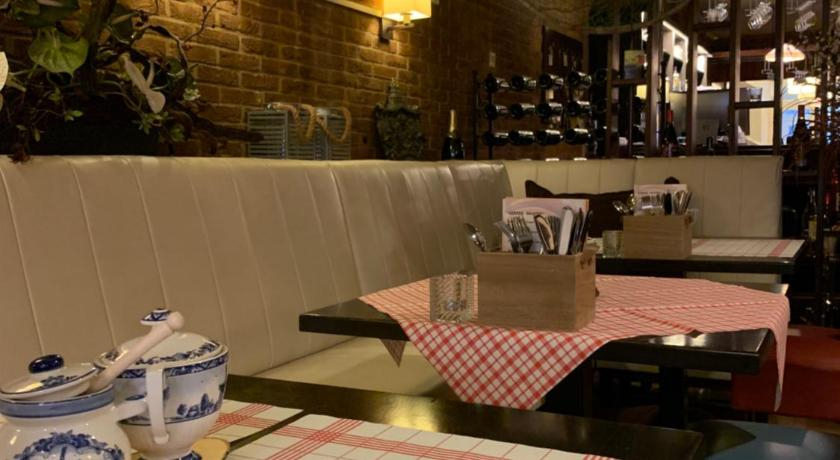 Food & Drinks 4, De Waag, Padang Sidempuan