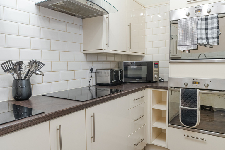 Others 5, Bloomfield 10, Lancashire