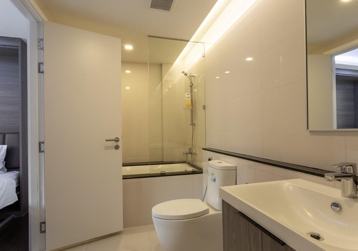 Bathroom 3, CENTRAL BANGKOK +2B@BTS Asok&MRT SUKHUMVIT 1F-(09), Khlong Toey