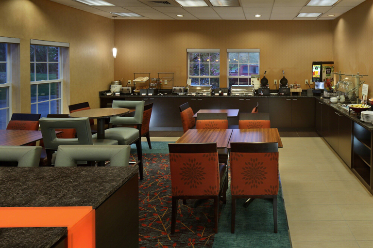 Food & Drinks 5, Residence Inn by Marriott Mystic Groton, New London