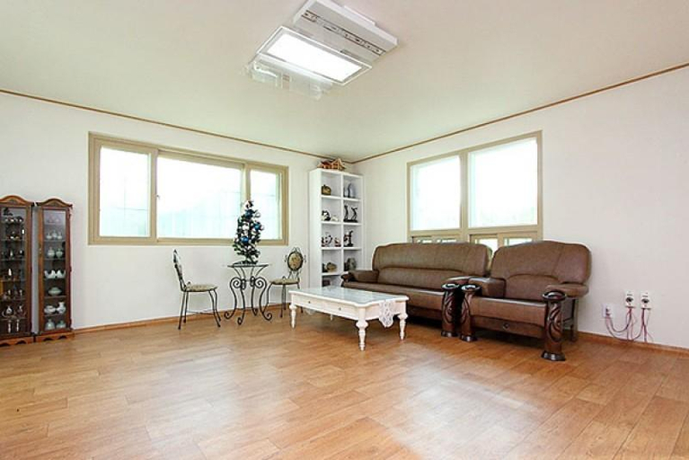 Others 5, Gapyeong Cheongpyeong White Pension, Gapyeong