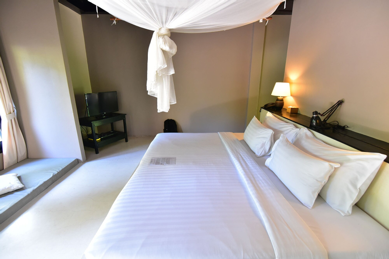 Bedroom 12