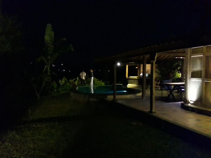 Villa Bluesteps, Villa with a stunning view, Bantul