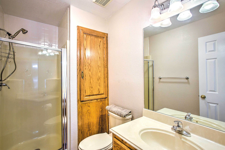 Bathroom 4, Sherman Villa: Private Pool & Hot Tub!, Grayson