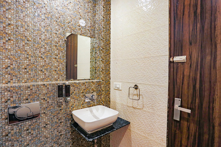 Bathroom 4, FabHotel Novel Suites, Delhi