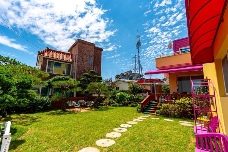 Ulsan Sea Picnic Pets Friendly Pension, Buk