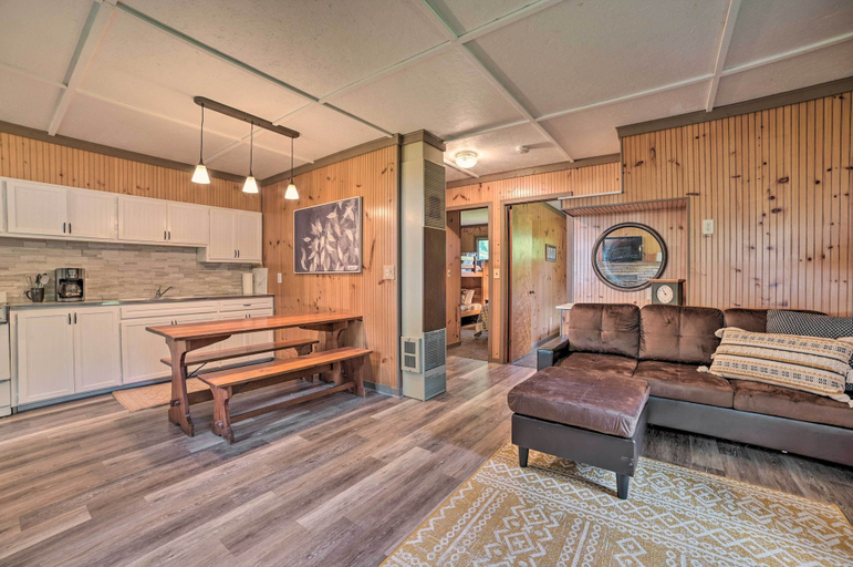 Others 1, Comfy Burt Lake Abode - On-site Lake Access!, Cheboygan