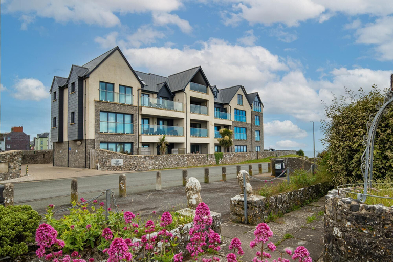 Exterior & Views 2, Apartment 10 Waterstone House - Luxury Apartment With Sea Views, Pembrokeshire