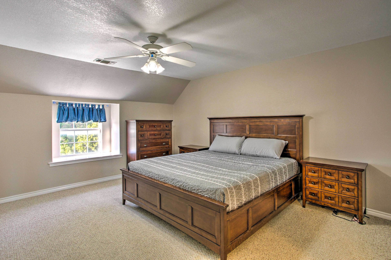 Bedroom 3, Sherman Villa: Private Pool & Hot Tub!, Grayson