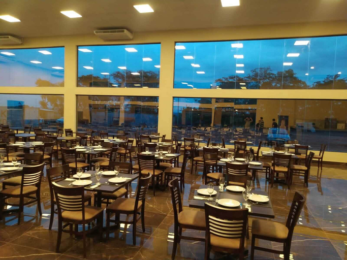 Food & Drinks, Cerrado Plaza Hotel, Ribas do Rio Pardo