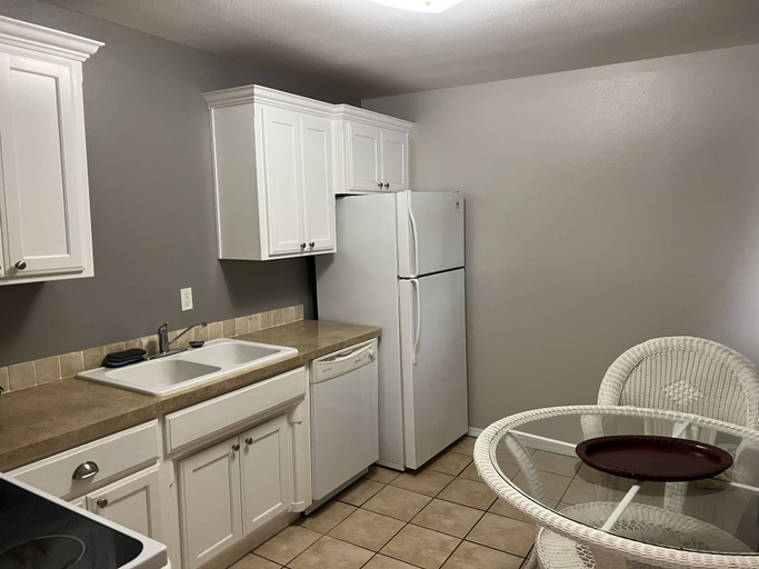 Others 5, Ozark Inn & Suites , Franklin